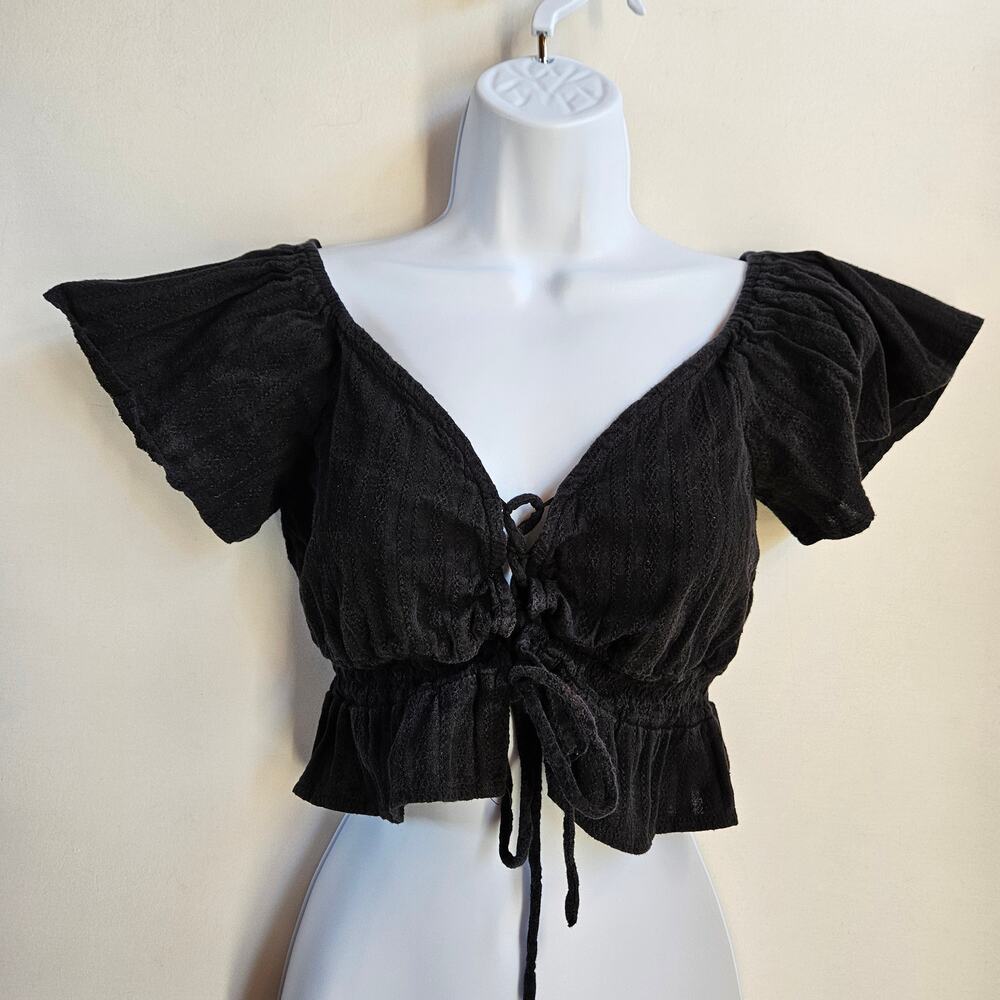 Polly Black Crop Tie Front‎ Top Size 4 Flutter Sleeve Festival Milk Maid Y2k